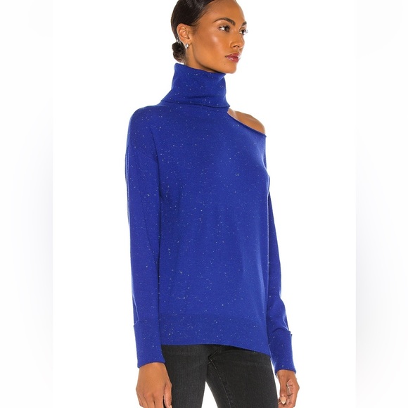 Cold shoulder turtleneck sweater - Picture 4 of 4